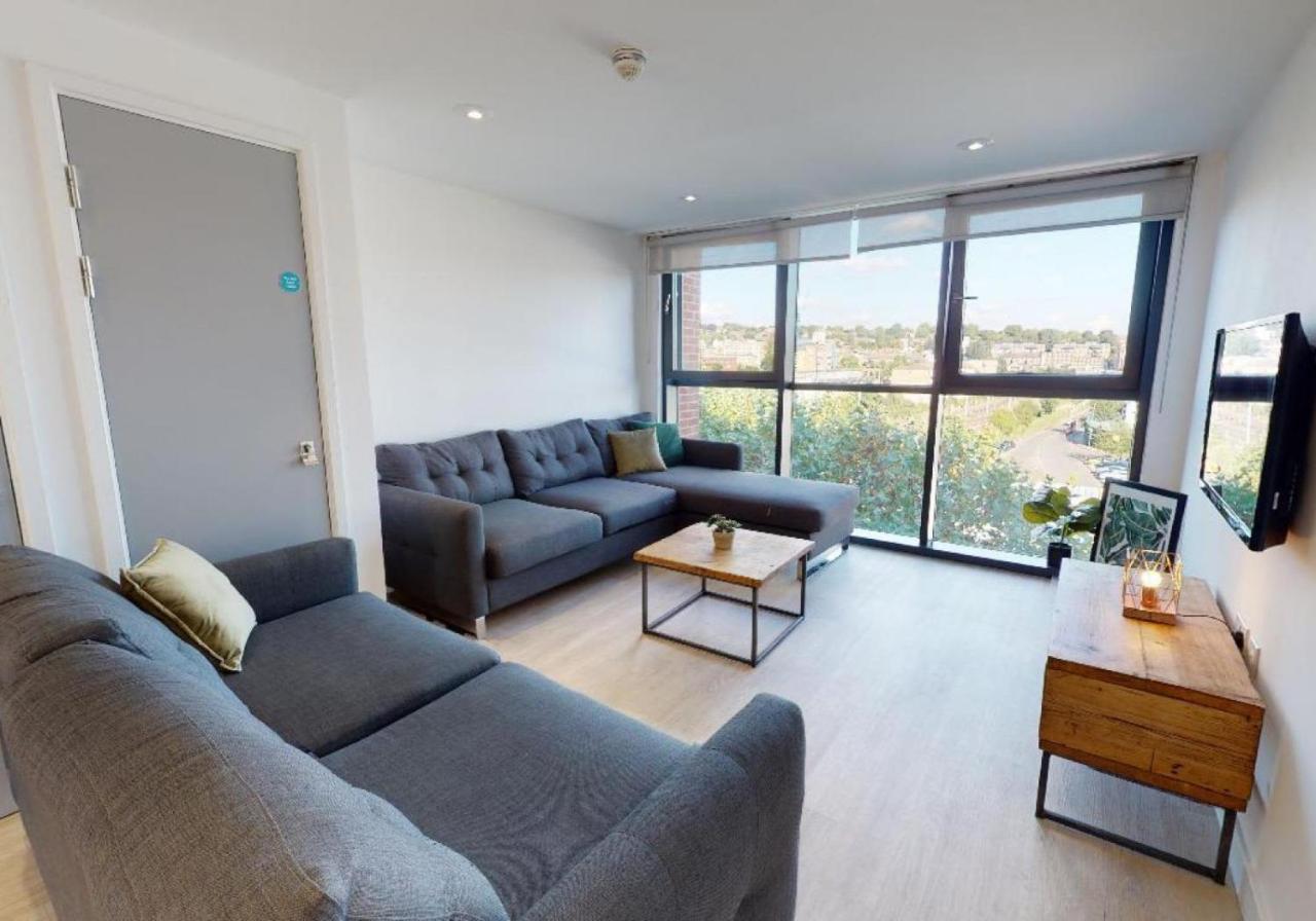 For Students Only Private Bedrooms With Shared Kitchen And Studios At Iq Haywood House In London Ngoại thất bức ảnh