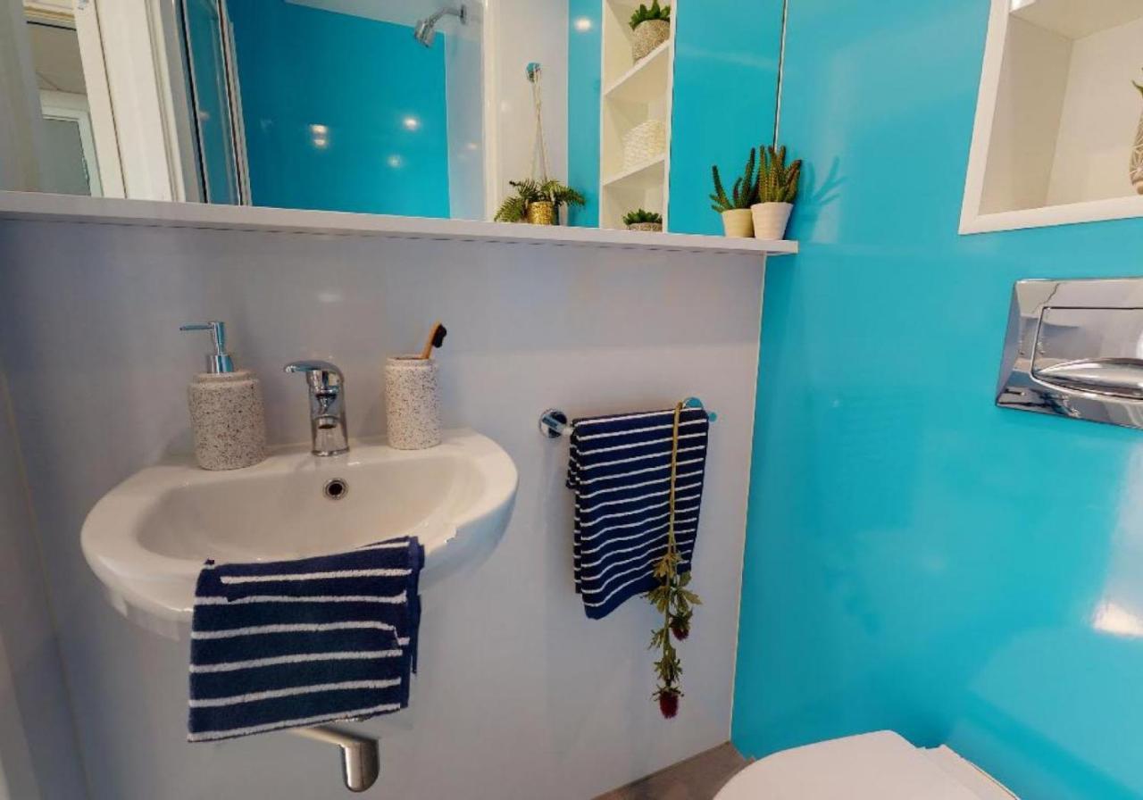For Students Only Private Bedrooms With Shared Kitchen And Studios At Iq Haywood House In London Ngoại thất bức ảnh