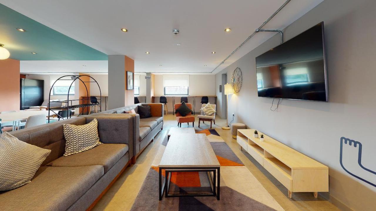 For Students Only Private Bedrooms With Shared Kitchen And Studios At Iq Haywood House In London Ngoại thất bức ảnh