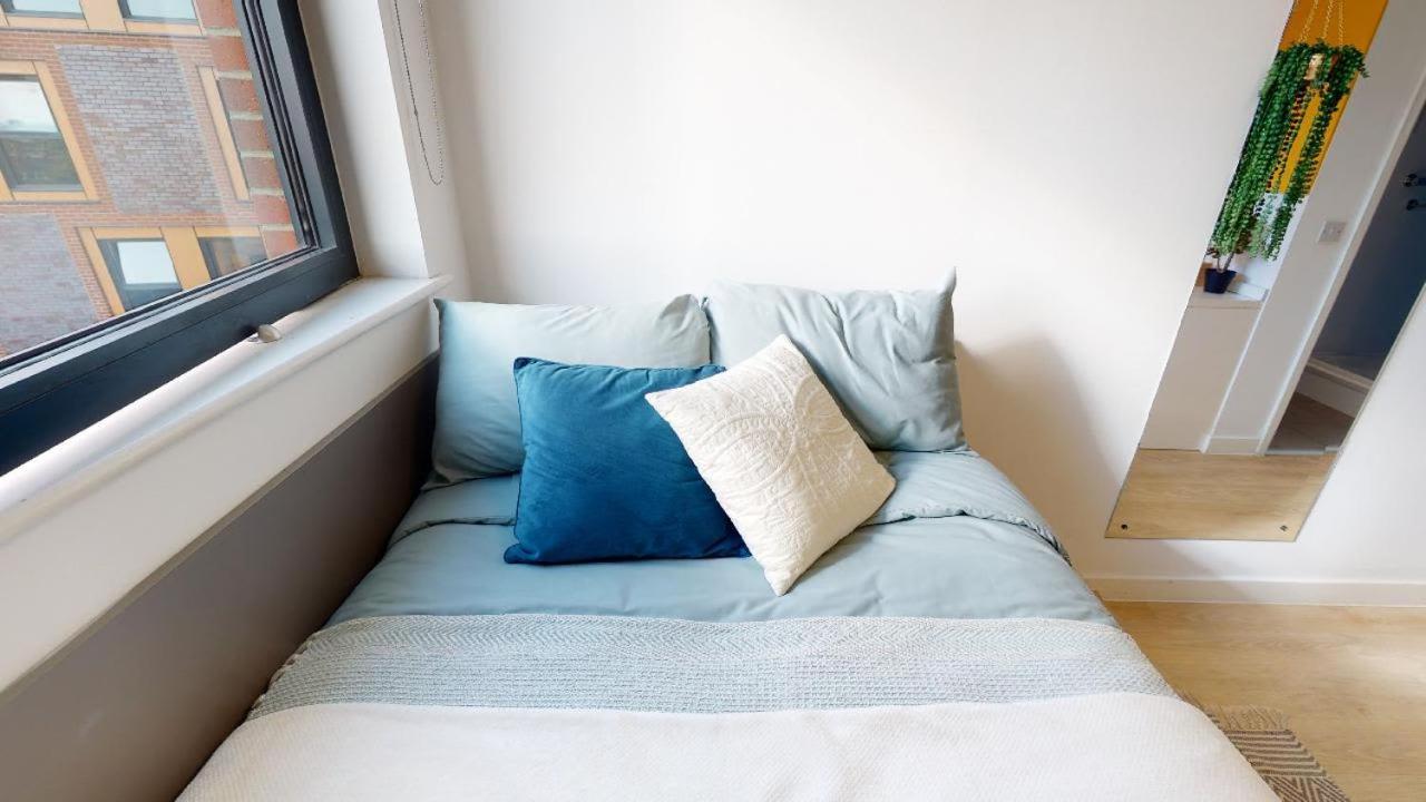 For Students Only Private Bedrooms With Shared Kitchen And Studios At Iq Haywood House In London Ngoại thất bức ảnh