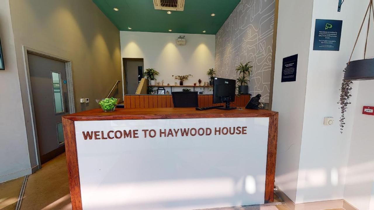 For Students Only Private Bedrooms With Shared Kitchen And Studios At Iq Haywood House In London Ngoại thất bức ảnh
